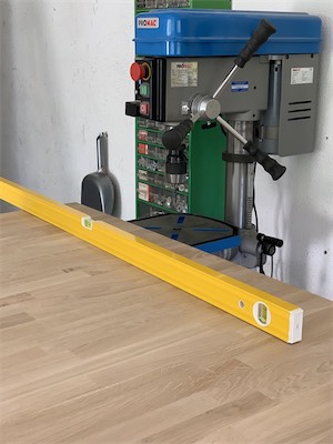 new_sewing_table_04.jpg