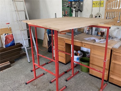 new_sewing_table_06.jpg