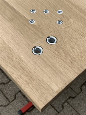 new_sewing_table_13.jpg