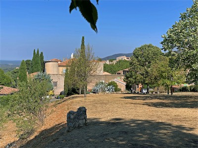 tourtour_new_home_gallery_2022_017.jpg