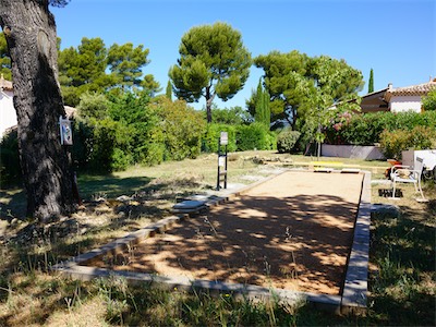 Pentanque Court Setup
