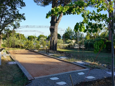 Construction of the Wrought-Iron Pavilion