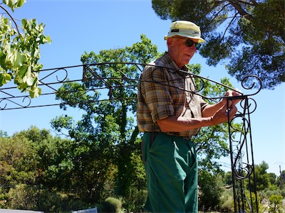 Construction of the Wrought-Iron Pavilion