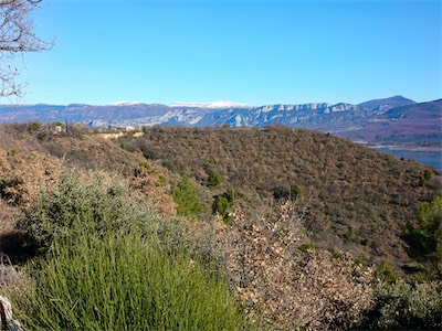 Sainte-Croix-du-Verdon and the snow-covered Grand Mourre 